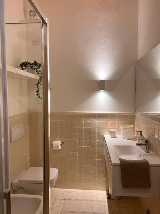 Apartamento Il Bacio Como Exterior foto